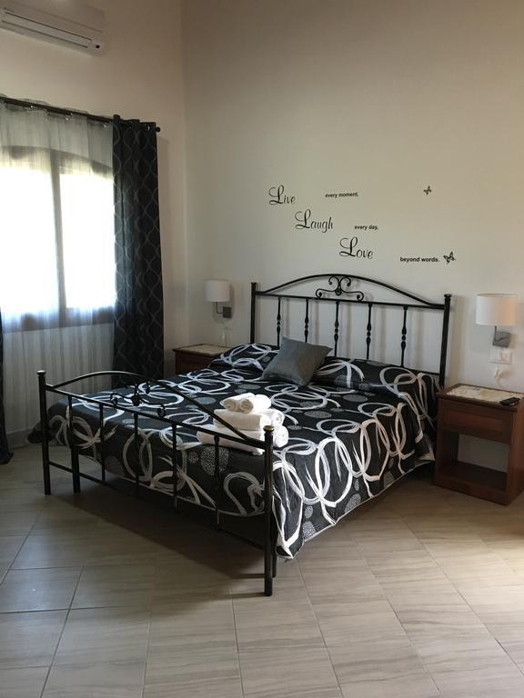 Casale Del Golfo Guest House Castellammare del Golfo Exterior photo